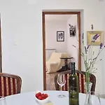 2 Апартаменты *