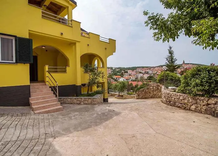 2 Lägenhet Vrbnik (Primorje-Gorski Kotar)