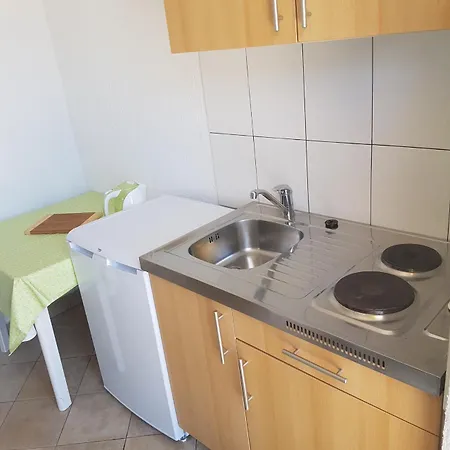 2 Apartment *