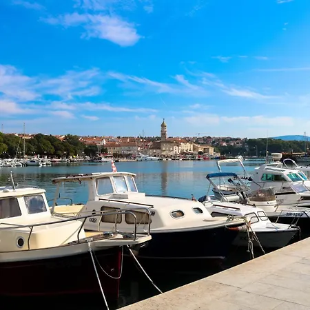 2 Vrbnik (Primorje-Gorski Kotar)